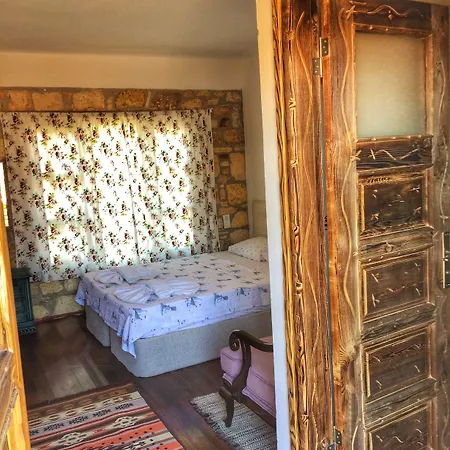 Parmis Boutique House Gasthof 3*