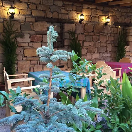 Πανσιόν Parmis Boutique House 3*