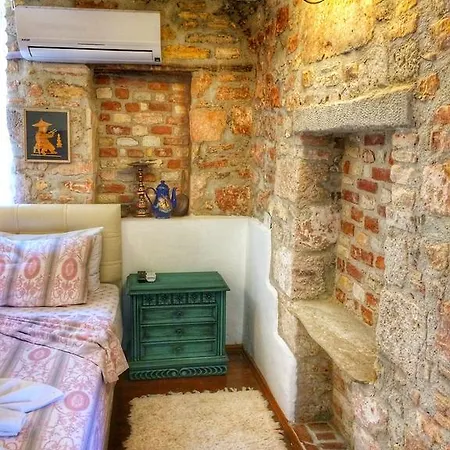 Konukevi Parmis Boutique House 3*