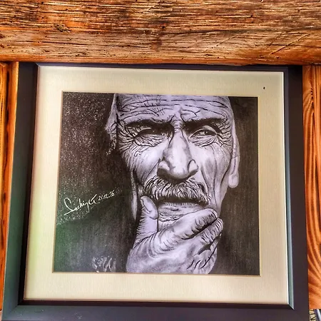 Parmis Boutique House Πανσιόν