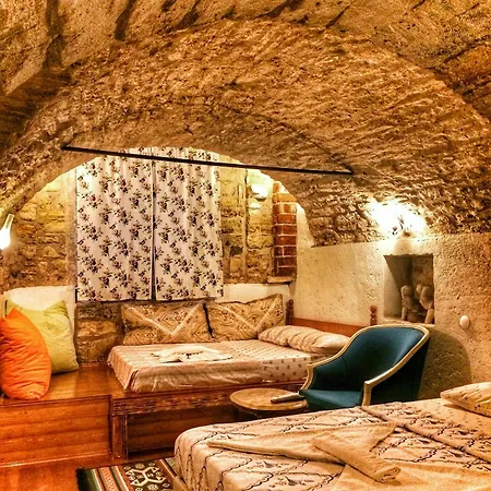 Konukevi Parmis Boutique House Çeşme
