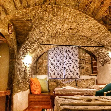 Parmis Boutique House Πανσιόν 3*