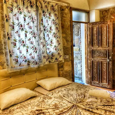 Parmis Boutique House 3* Çeşme