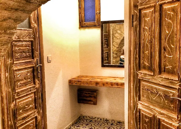 Parmis Boutique House Affittacamere 3*