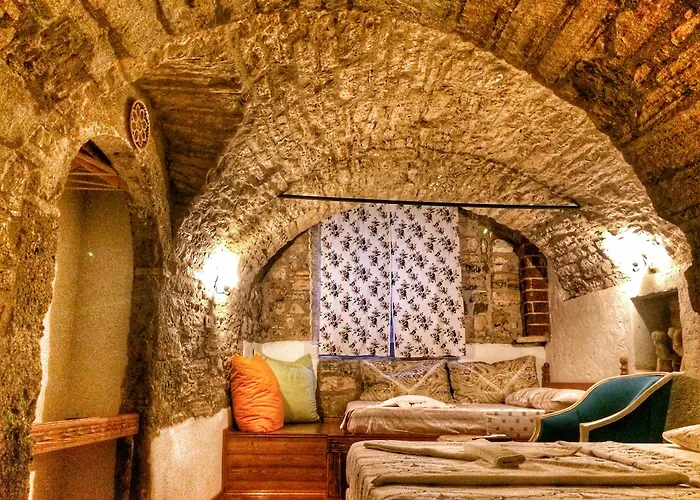 Parmis Boutique House Affittacamere 3*