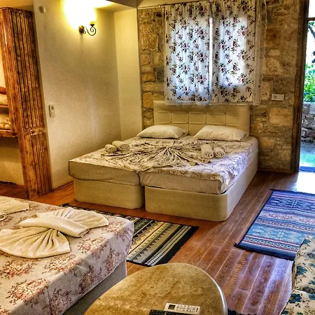 Parmis Boutique House Guest house