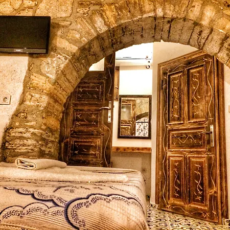 Parmis Boutique House Gasthof