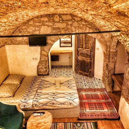 Gasthof Parmis Boutique House Çeşme