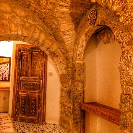 Guest house Parmis Boutique House 3*