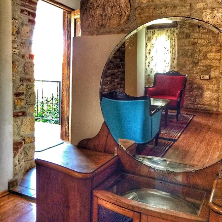 Konukevi Parmis Boutique House Çeşme