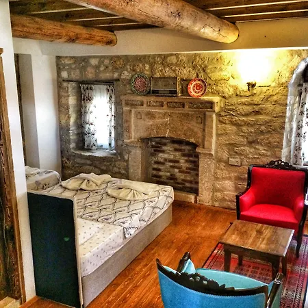 Gasthof Parmis Boutique House Çeşme