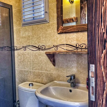 Parmis Boutique House Gasthof
