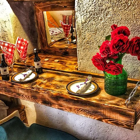 Parmis Boutique House Gasthof 3*