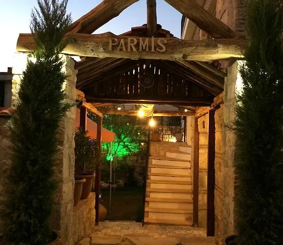 Casa de hóspedes Parmis Boutique House 3*